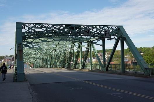 John E. Cox Memorial Bridge