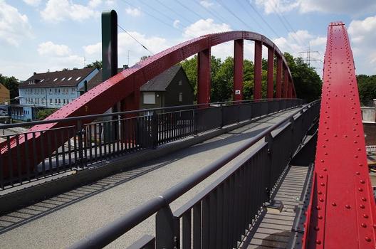 Brücke über die Helenstraße in Essen