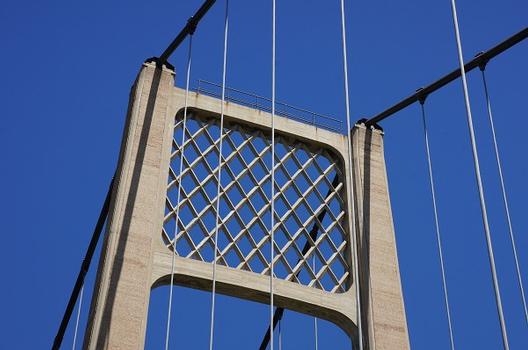 Rognonas Suspension Bridge