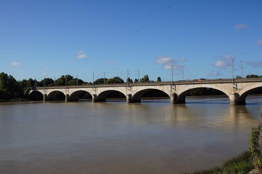 Vendée Bridge