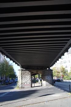 Hochbahnbrücke Lausitzer Straße