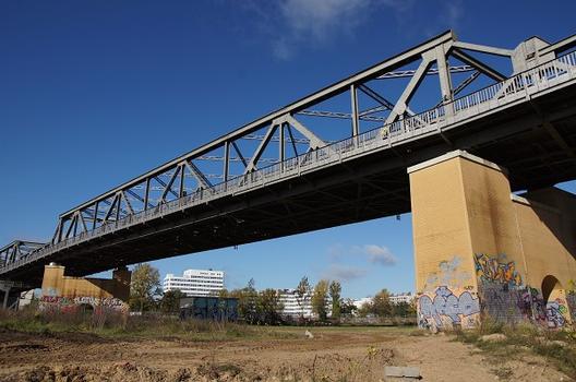 Hochbahnbrücke Gleisdreieck (U 1)