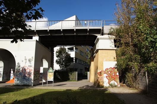 Hochbahnviadukt Dennewitzstraße (I)