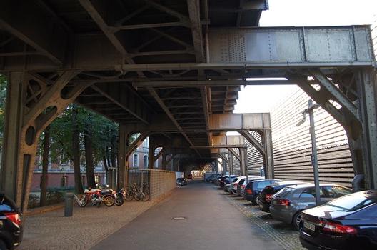 Hochbahnviadukt Schöneberger Ufer/Schöneberger Straße