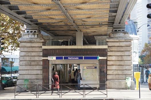 Station de métro Nationale
