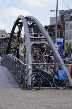 De Ruijterkade Bicycle and Pedestrian Bridge 