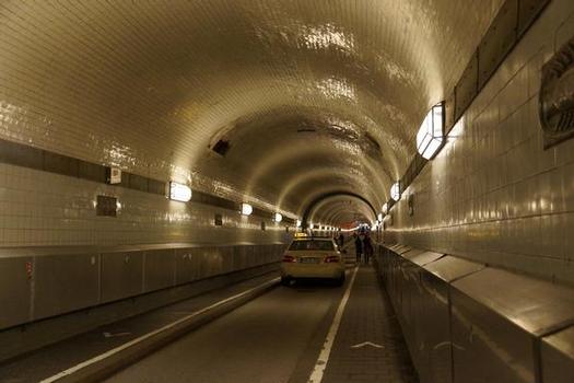 Tunnel sous l'Elbe de Sankt Pauli