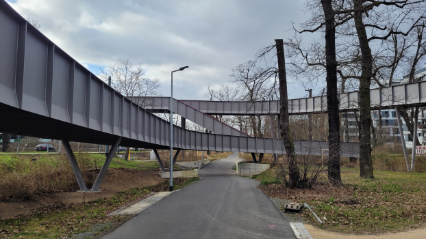 Fuß- und Radwegbrücke über die Rheinstraße