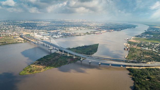Pumarejo-Schrägseilbrücke bei Barranquilla, die längste Straßenbrücke Kolumbiens