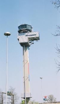 Aéroport international de Düsseldorf – Tour de contrôle