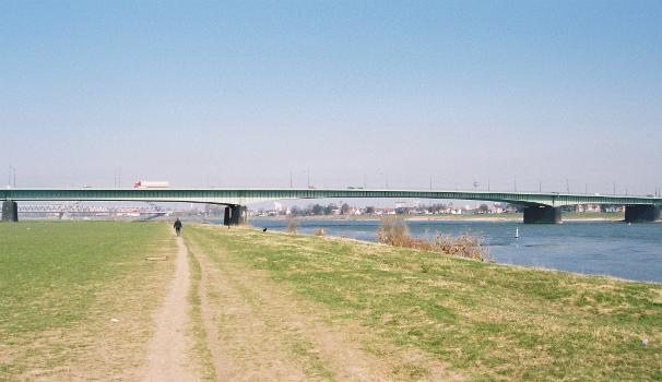 Willy-Brandt-Brücke, Düsseldorf