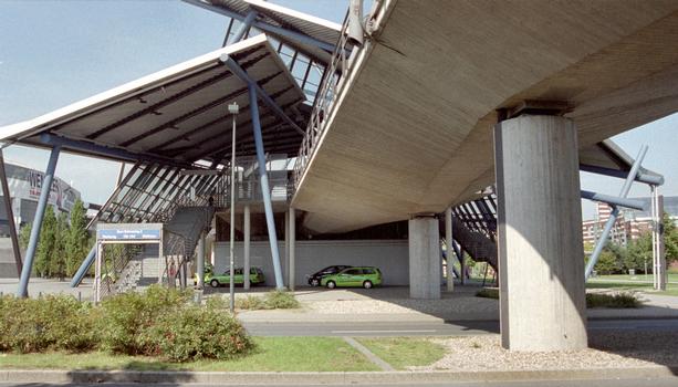 Neue Mitte Oberhausen Station (Oberhausen, 1996)