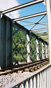 Train des PignesLa Trinité Bridge