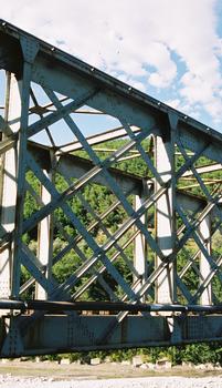 Train des PignesLa Trinité Bridge