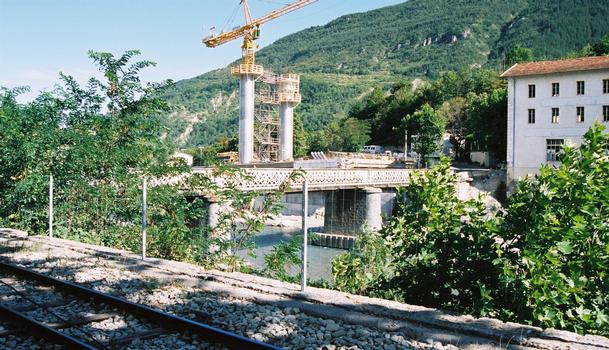 Puget-Théniers Bridge. Under construction 