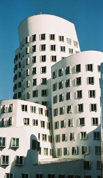 Neuer Zollhof, Building C