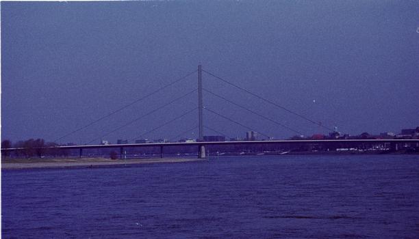 Oberkassel Bridge (Düsseldorf, 1973)