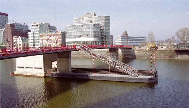 Hafenbrücke »Am Handelshafen« (Düsseldorf)