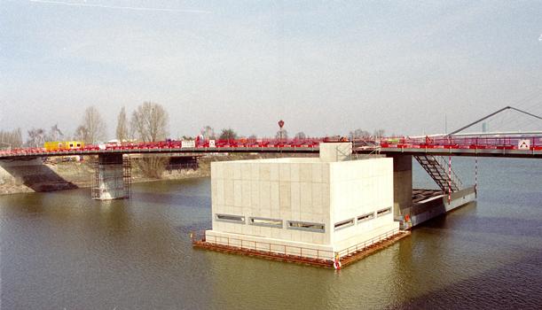 Hafenbrücke »Am Handelshafen« (Düsseldorf)