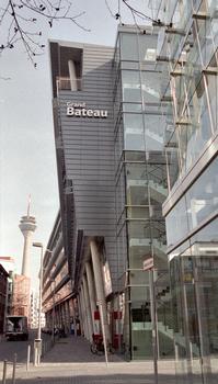 Grand-Bateau (Düsseldorf, 2002)