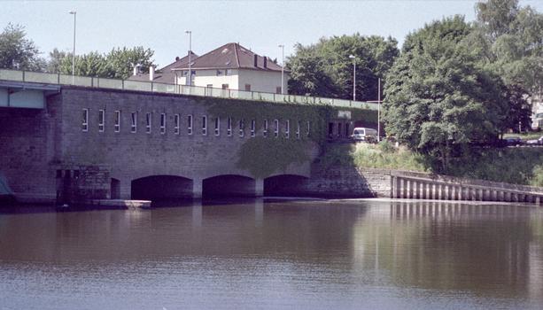 Dam across the Ruhr at Essen-Kettwig
