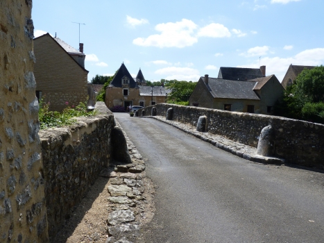 Vègrebrücke Asnières-sur-Vègres