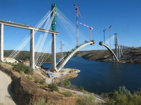 Almonte-Talbrücke