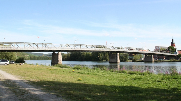 Alte Mainbrücke Zellingen