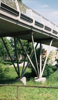 Schrägseilbrücke am Brückencenter Ansbach