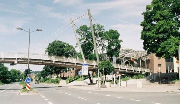 Schrägseilbrücke am Brückencenter Ansbach