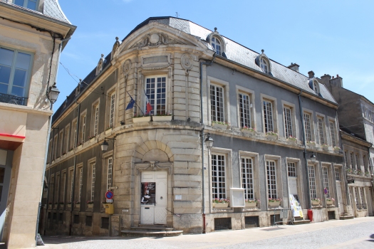Rathaus von Avallon