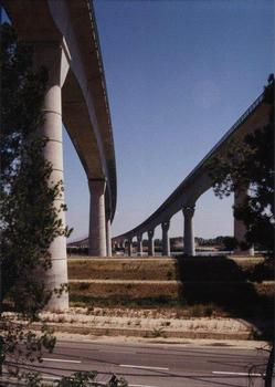 Hochgeschwindigkeitsviadukte in Avignon