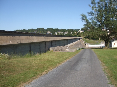 Barrage de Villefranche-de-Panat