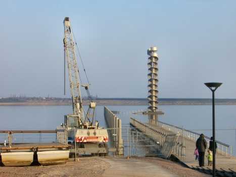 Bitterfeöd: Zerstörte Seebrücke zum Pegelturm nach dem Orkan Kyrill 2007