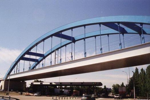 Bridge over the A7 toll gate at Bonpas, Avignon, France