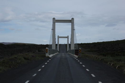 Pont suspendu sur le Jökulsá á Fjöllum (Route 85)