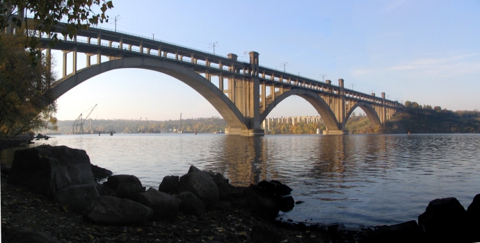 Preobrazhenskij-Brücke (neuer Dnepr)