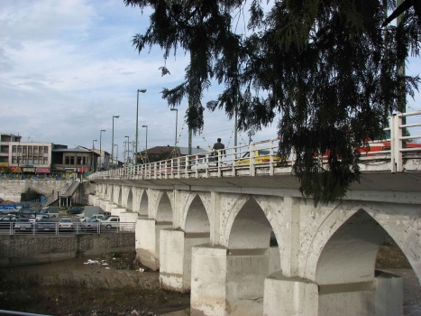 Davazdah Cheshmeh Bridge