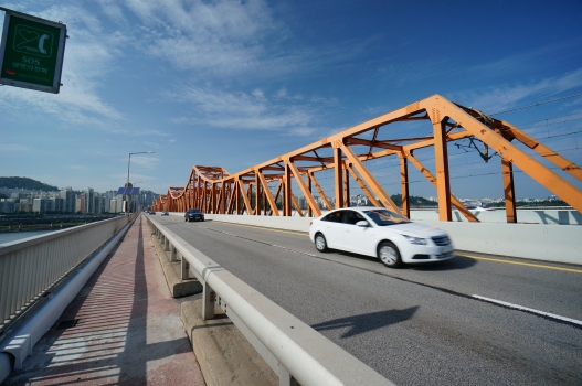 Dongho-Metrobrücke