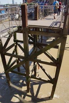 Saint Saviour's Dock Footbridge