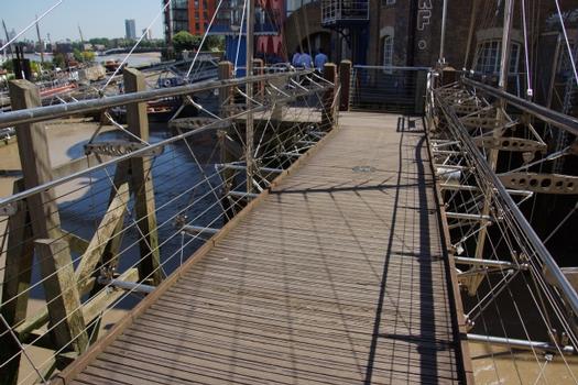 Saint Saviour's Dock Footbridge