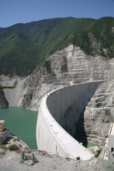 Deriner Dam