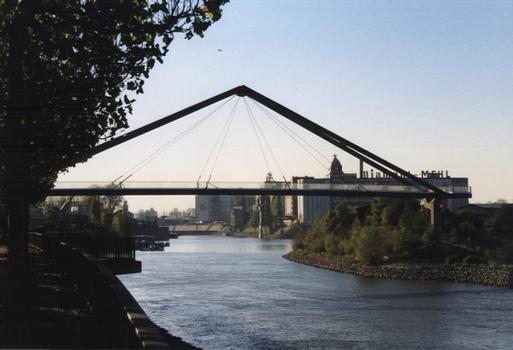 Düsseldorfer Hafenbrücke