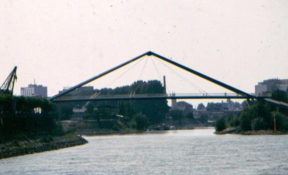 Passerelle sur le port de Düsseldorf