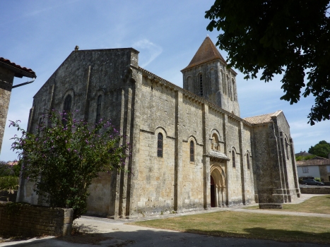 Église Saint-Pierre de Melle
