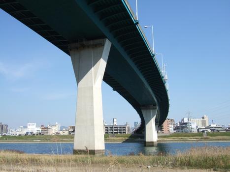 Pont sur l'Ohta de la route express 4 de Hiroshima
