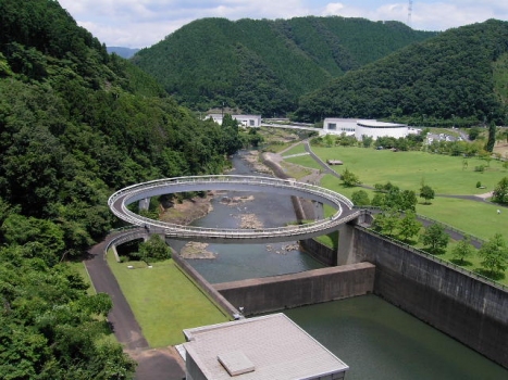 Passerelle du barrage de Hiyoshi