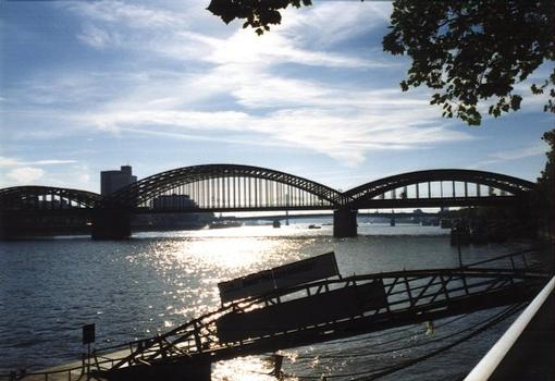Hohenzollern-Brücke, Köln