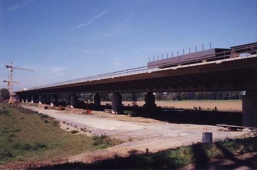 Flughafenbrücke sous construction