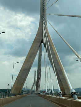 Nouveau pont de Jinja